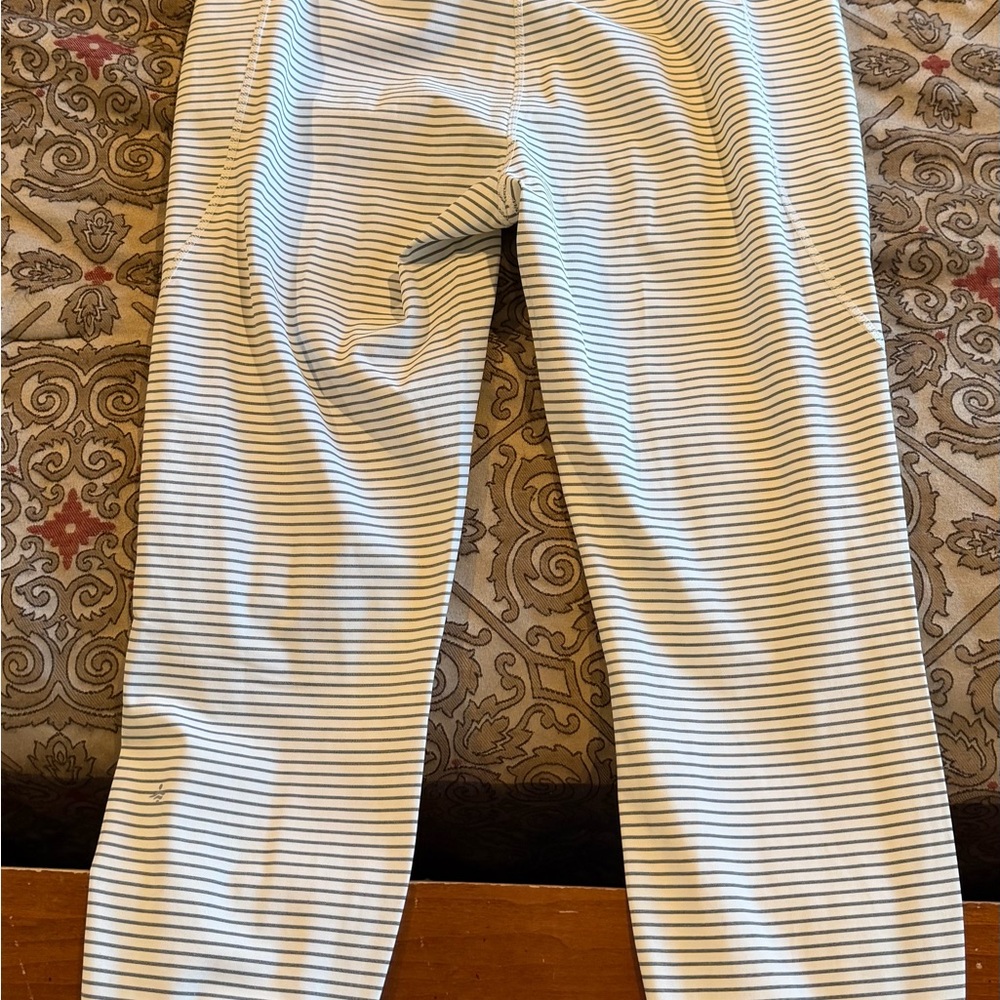 Like-new Halara high waisted striped leggings jogger 7/8 length Size Xl - Picture 5 of 7